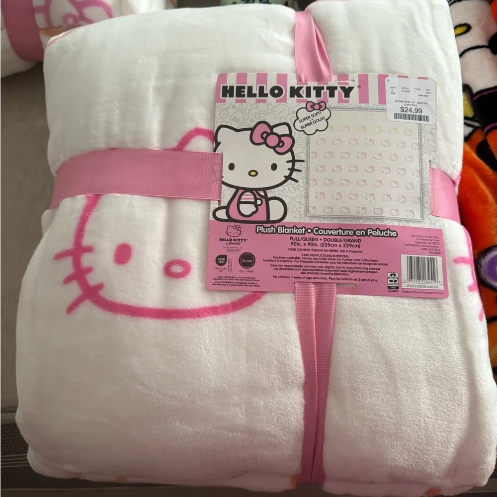 Hello Kitty Blanket - Picture 1 of 3